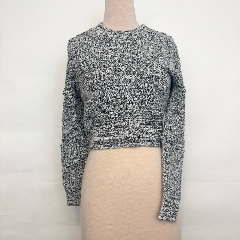 Urban Outfitters knit long sleeve cropped boxy fringe sweater size small